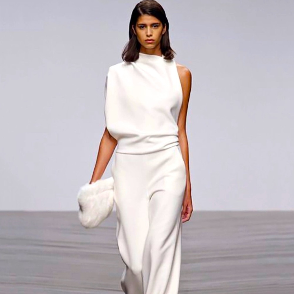 Urban asymmetric one shoulder top and pants set